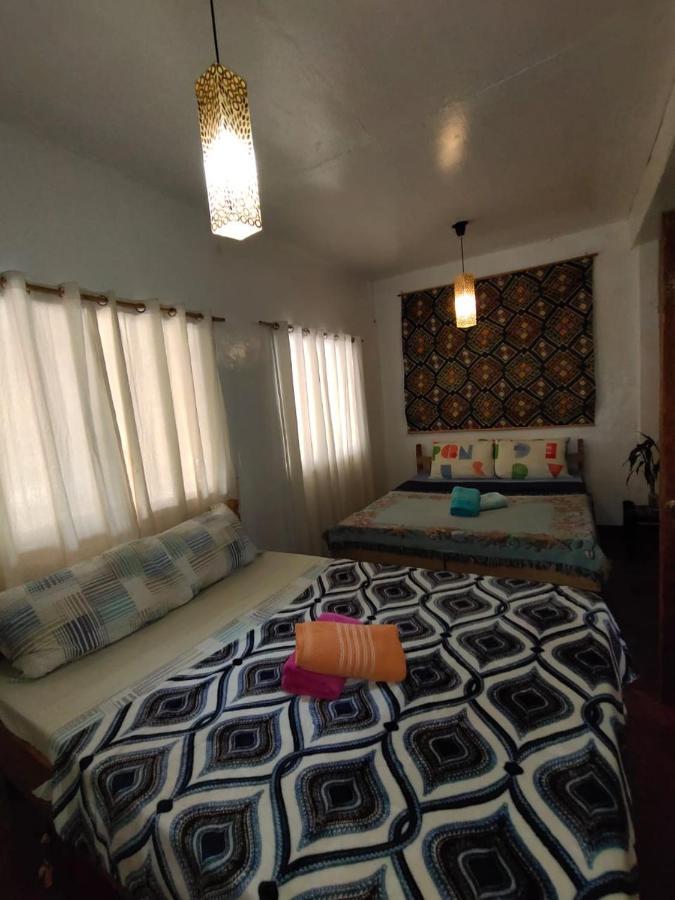 Purple Homestay Hillside Coron Esterno foto