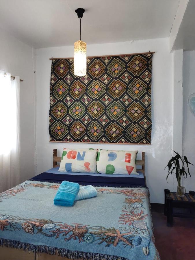 Purple Homestay Hillside Coron Esterno foto