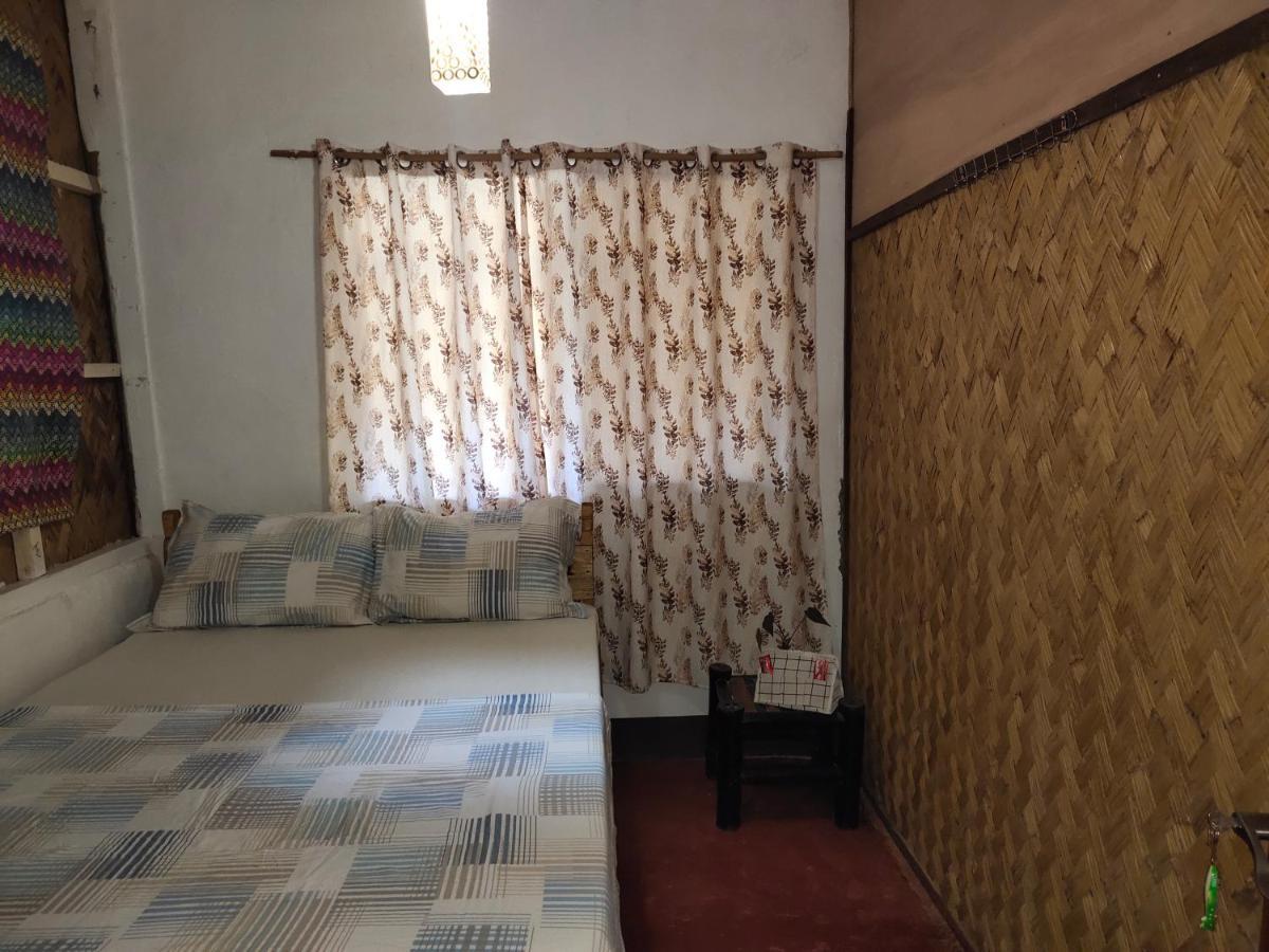 Purple Homestay Hillside Coron Esterno foto